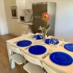 Apartman Art & *