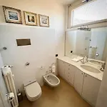 Apartman Art & *