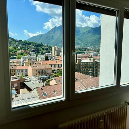 Apartment Art & Lecco